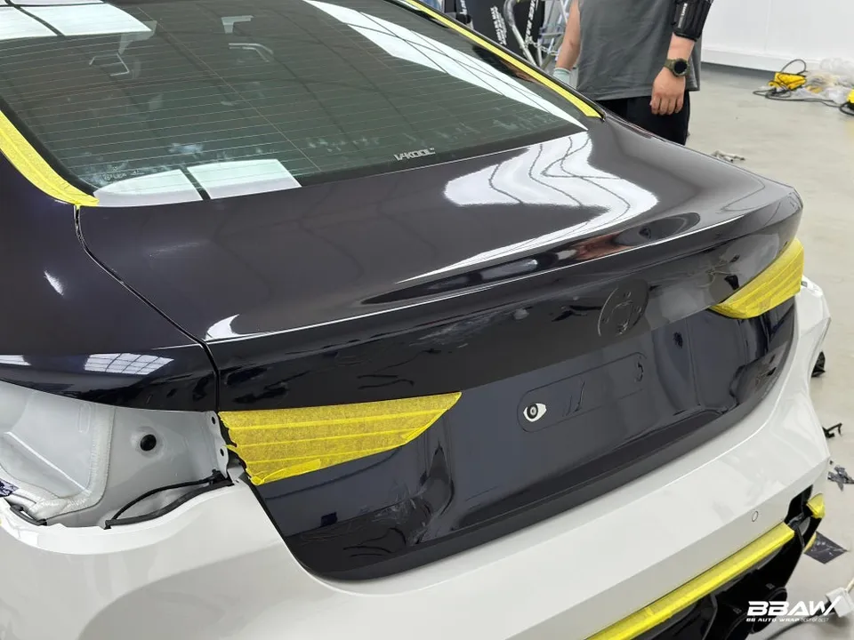BMW M4 G82のカーラッピング事例｜費用目安・仕上がり 施工写真 4-2