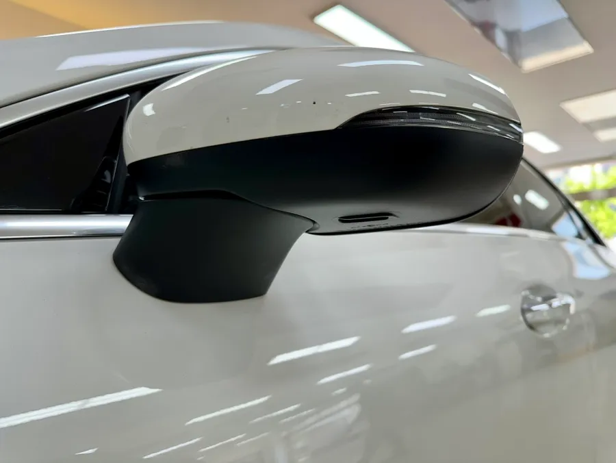Mercedes-Benz CLA 250 surround view camera - Mercedes-Benz CLA 250 Surround View Camera Installation Review photo 6