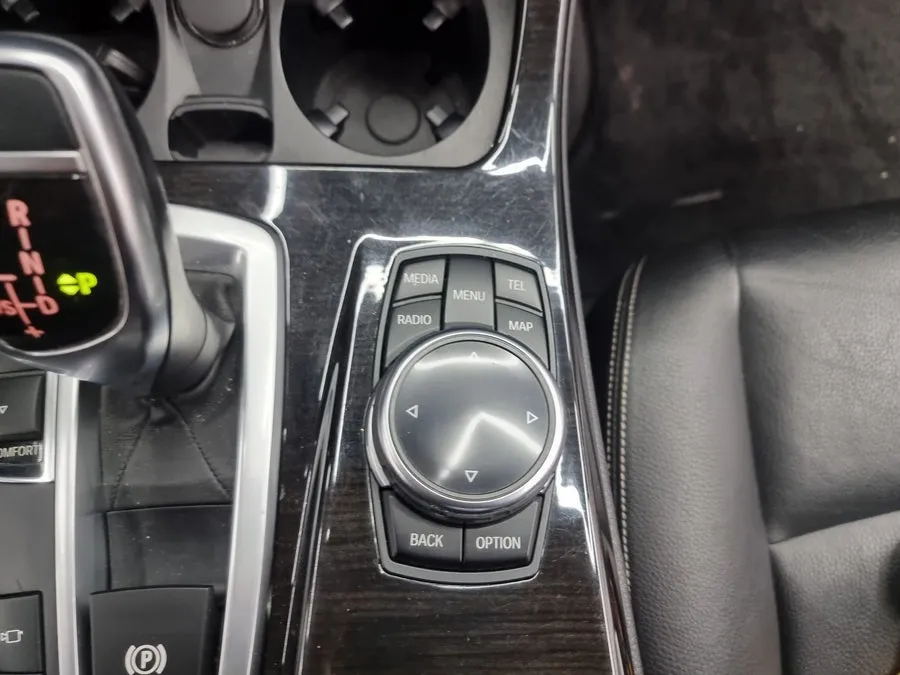 BMW 5 Series F10 ambient lighting - BMW 5 Series F10 Ambient Lighting Review photo 4