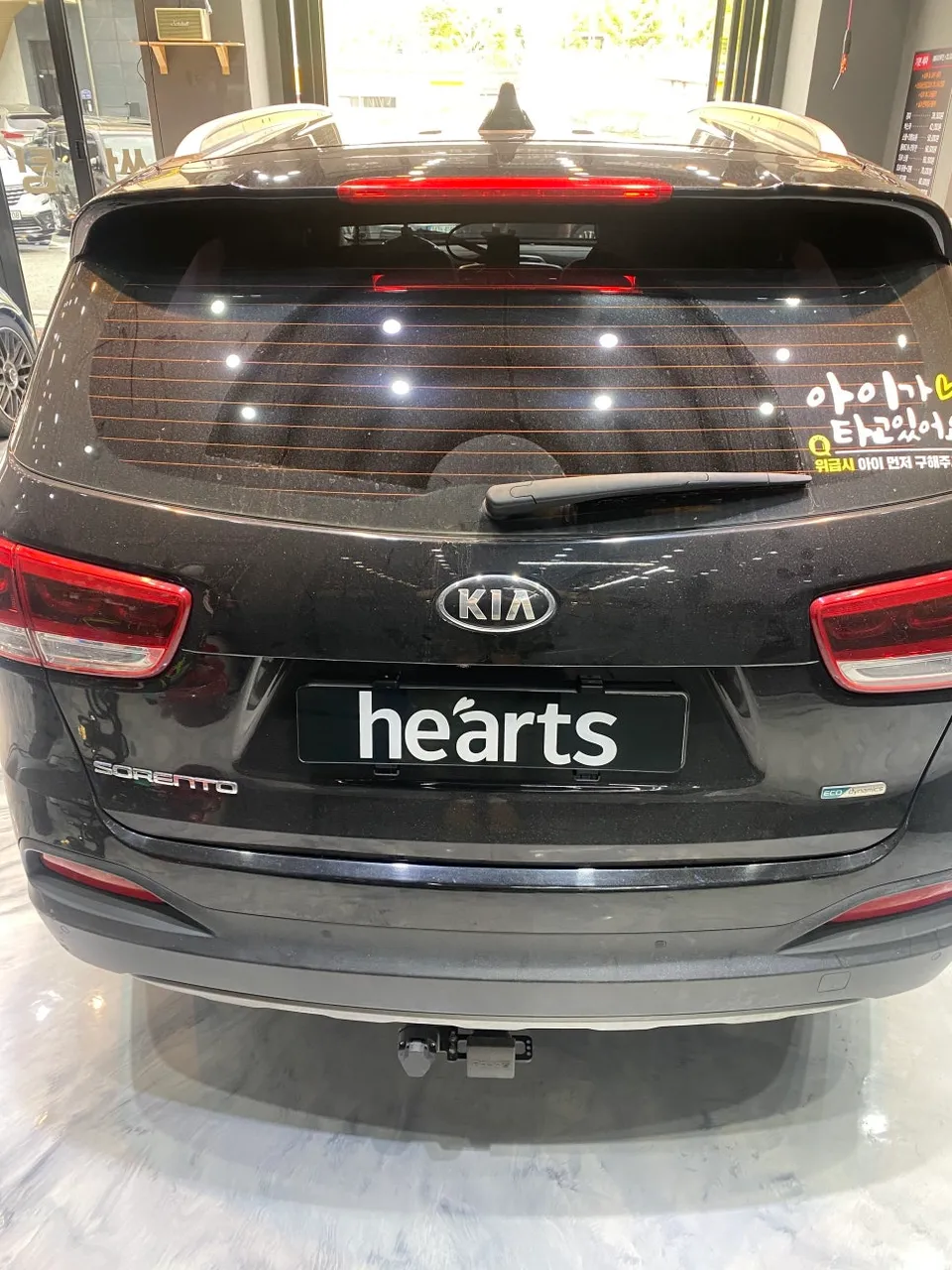Kia Sorentoのガラスコーティング事例|費用目安・仕上がり 施工写真 3-2