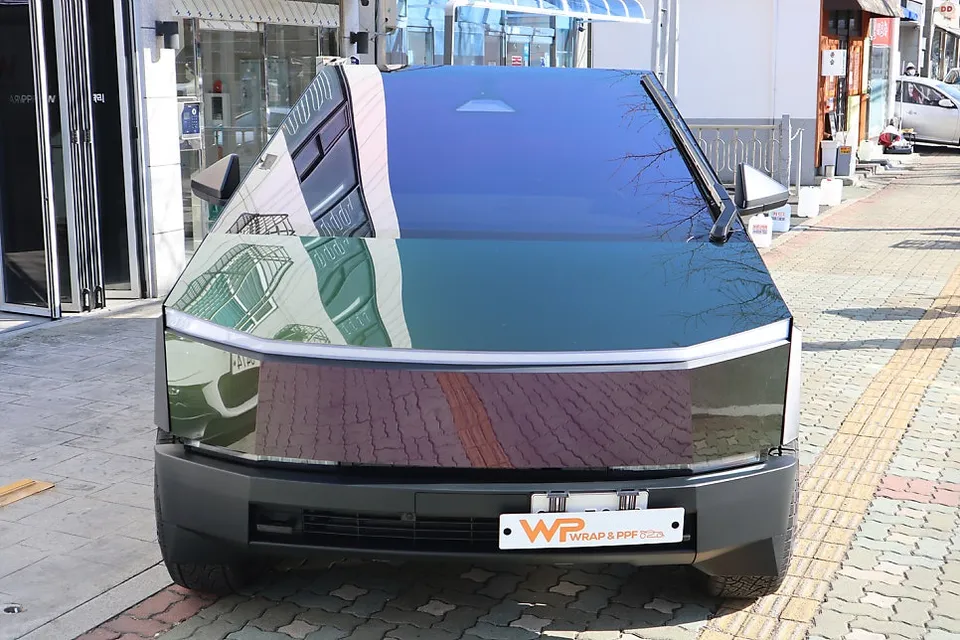 Tesla Cybertruck PPF施工事例|費用目安・仕上がり 写真