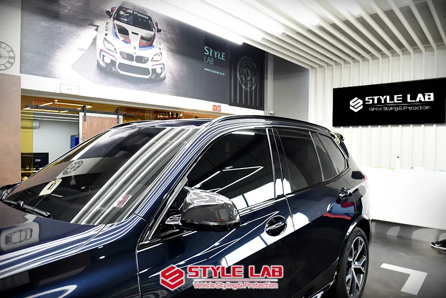 BMW X5 G05のカーラッピング事例｜費用目安・仕上がり 施工写真 2-3
