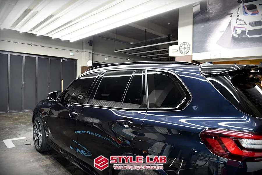 BMW X5 G05のカーラッピング事例｜費用目安・仕上がり 施工写真 3-3