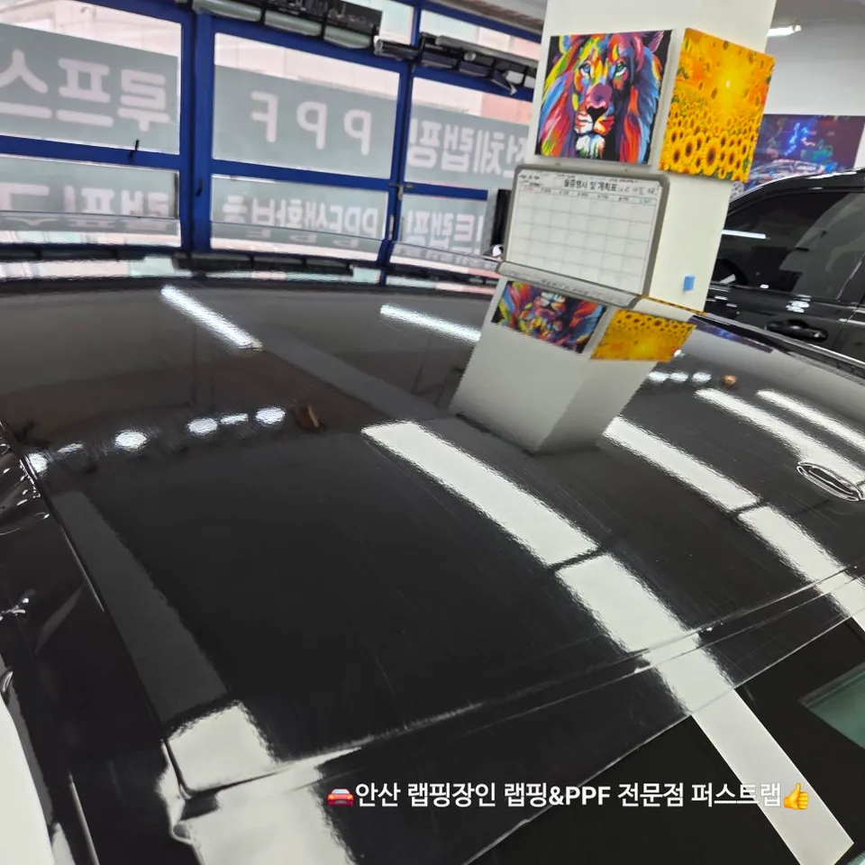Hyundai Grandeur GN7のカーラッピング事例|費用目安・仕上がり 施工写真 3-1