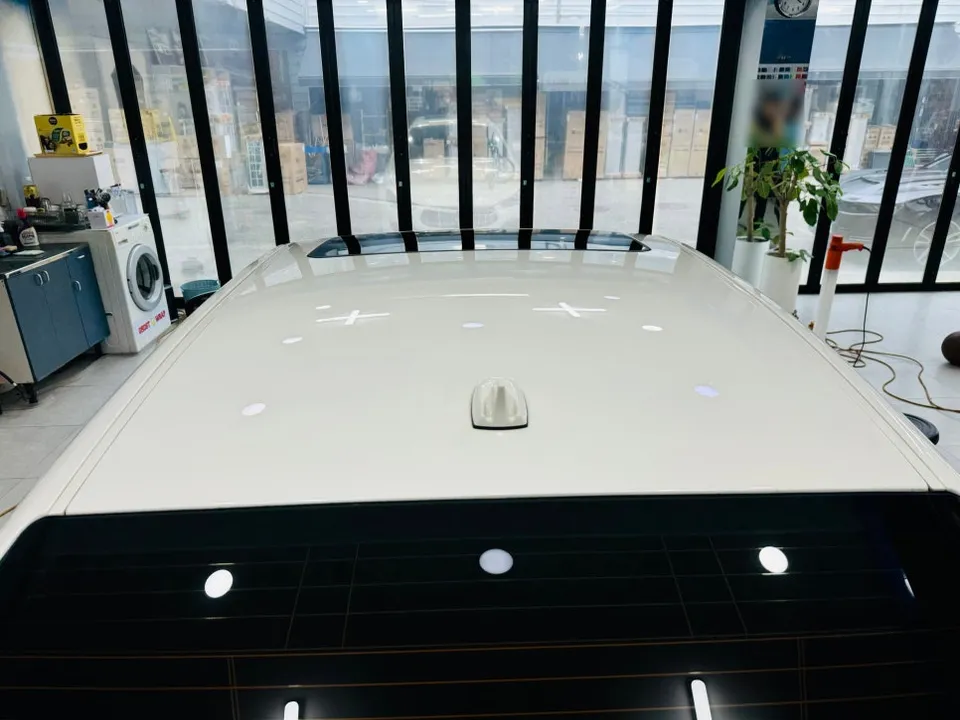 Maserati Ghibliのカーラッピング事例|費用目安・仕上がり 施工写真 1-2