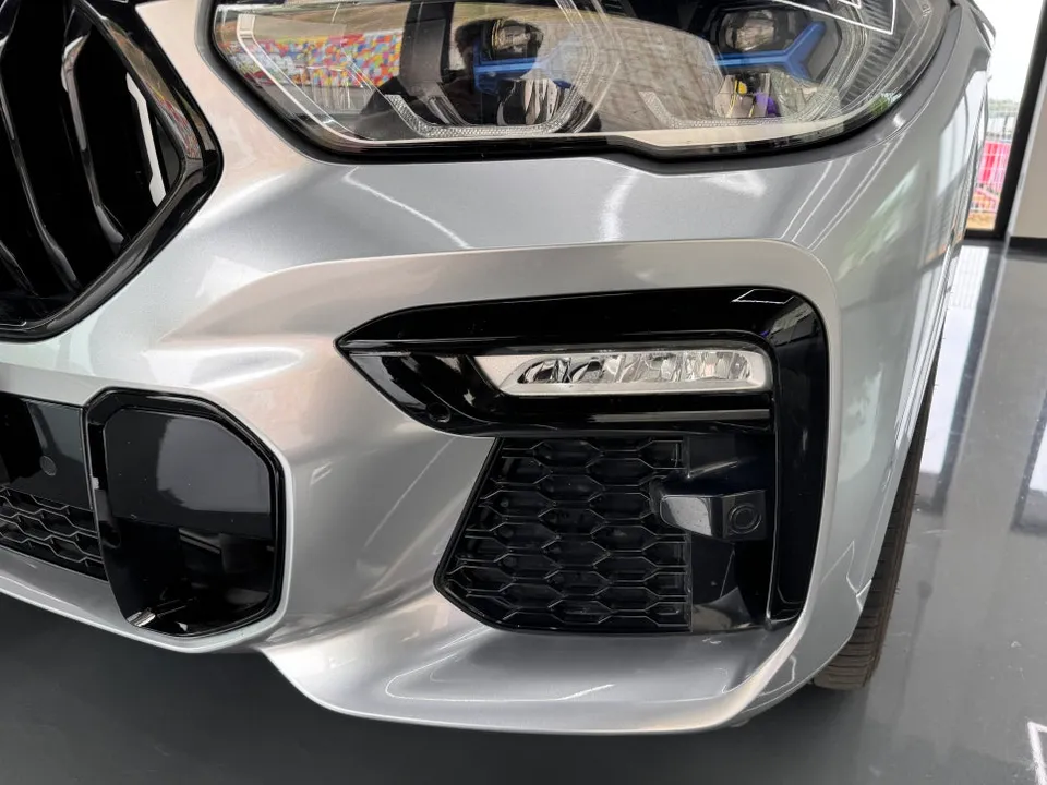 BMW X6のカーラッピング事例｜費用目安・仕上がり 施工写真 1-3