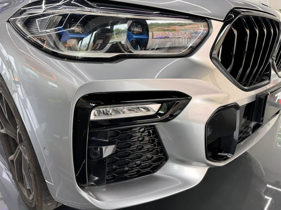 BMW X6のカーラッピング事例｜費用目安・仕上がり 施工写真 2-3