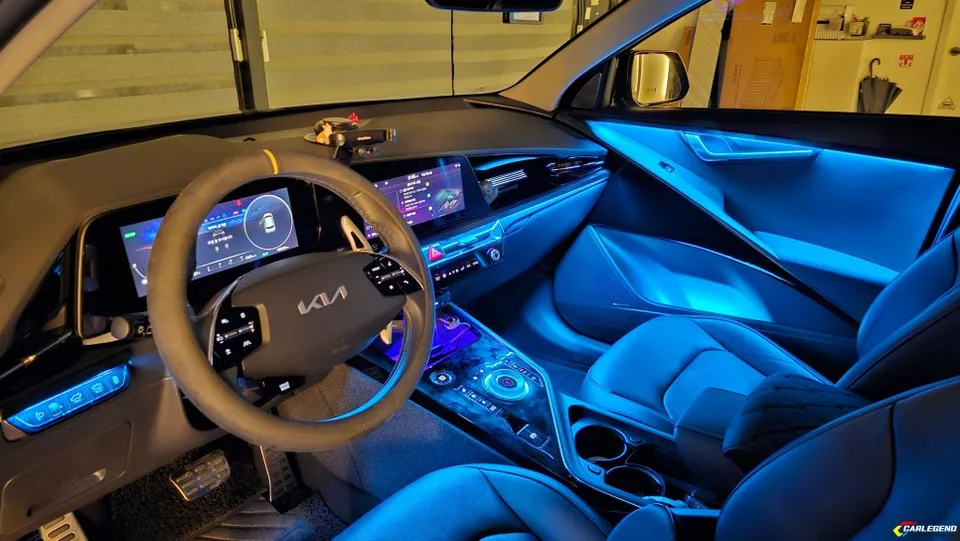 Kia Niro SG2 ambient lighting - Kia Niro Ambient Lighting Review: Custom Moldings for Enhanced Mo photo 3