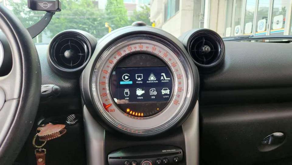 MINI Countryman R60のカーオーディオ施工事例 施工写真 2-2