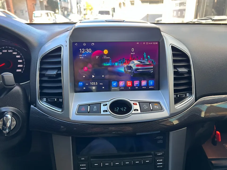 Chevrolet CaptivaのAndroid Auto・CarPlay取付事例 施工写真 4-2