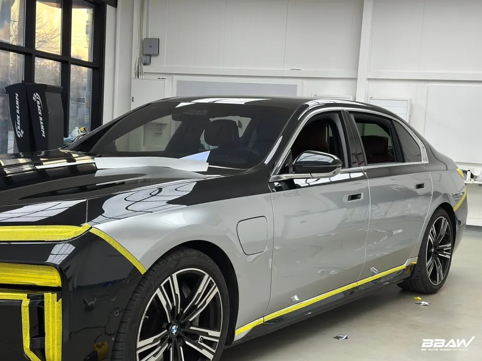 BMW 7 Seriesのカーラッピング事例｜費用目安・仕上がり 施工写真 2-2
