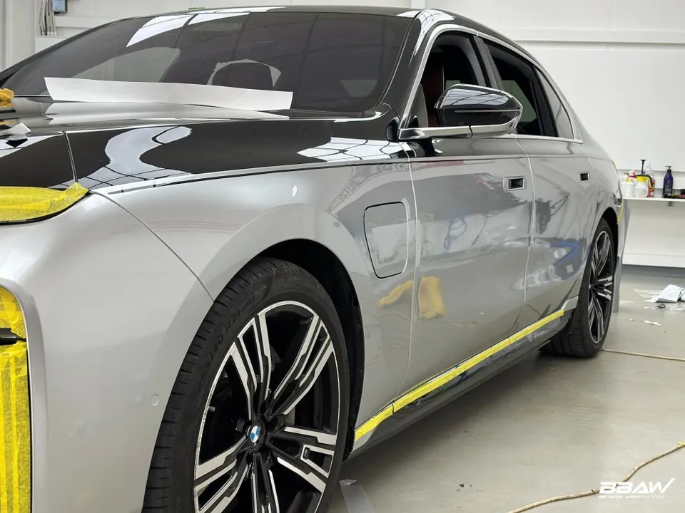 BMW 7 Seriesのカーラッピング事例｜費用目安・仕上がり 施工写真 3-3