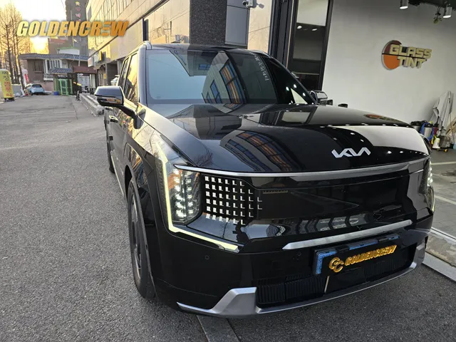 Kia EV9 カーフィルム施工事例|断熱・UVカット効果 施工写真 1-2