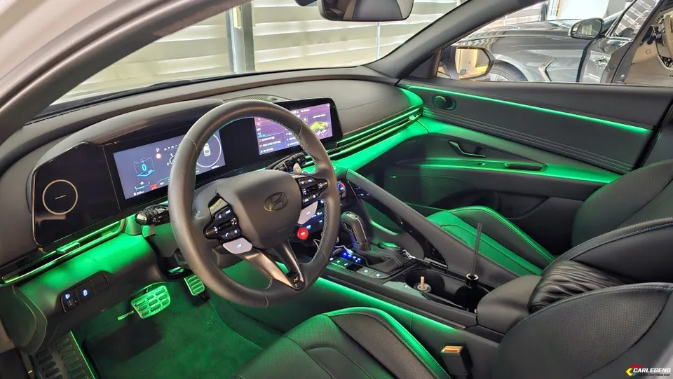 Hyundai Elantra ambient lighting - Hyundai Elantra Ambient Lighting Review — Enhanced Interior Mood photo 3