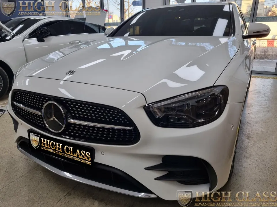 Mercedes-Benz E-Class W213 new car package installation photo