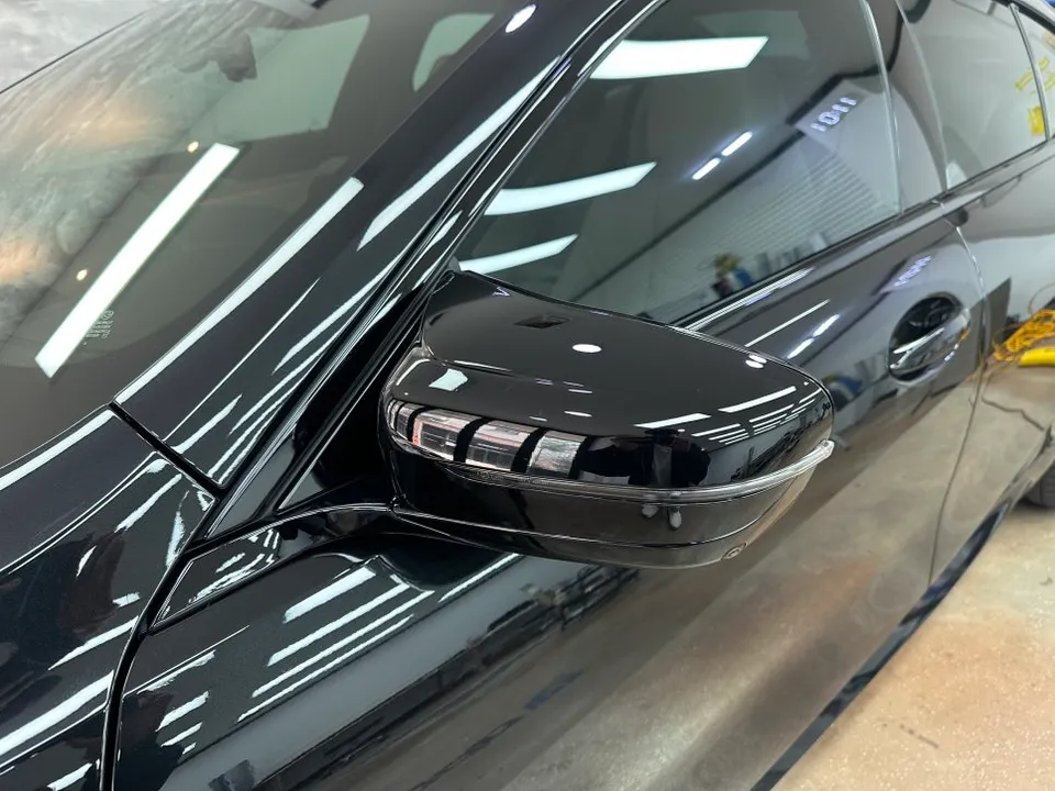 BMW 8 Seriesのカーラッピング事例｜費用目安・仕上がり 施工写真 3-1