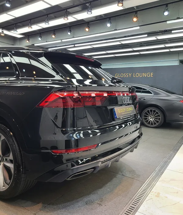 Audi Q8のガラスコーティング事例|韓国での再施工 施工写真 2-3