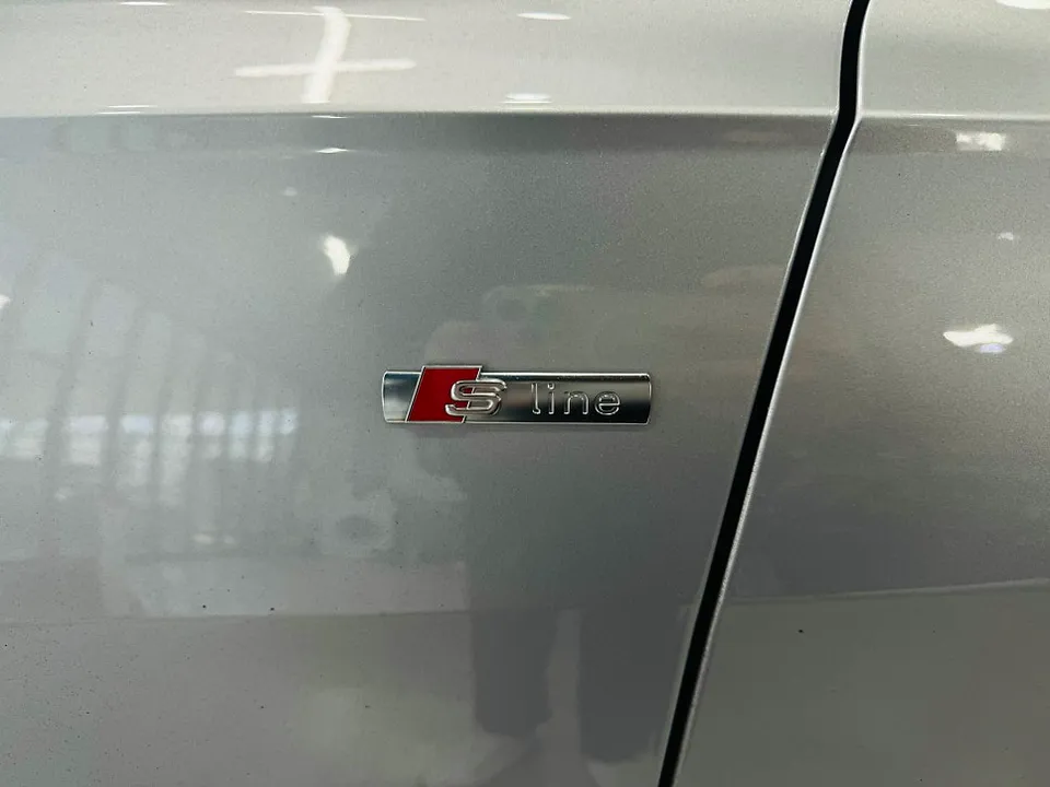 Audi A6 カーラッピング事例｜費用目安・仕上がり 施工写真 2-3