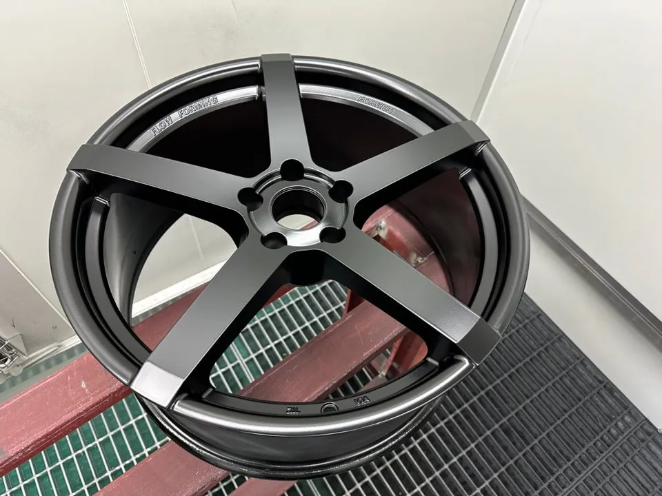 Genesis EQ900 wheel repair - Genesis EQ900 Wheel Repair & Painting Review photo 7