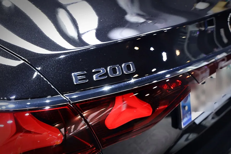 Mercedes-Benz Eクラス W214 PPF施工事例｜費用目安・仕上がり 施工写真 3