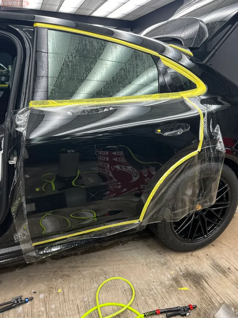 Porsche Cayenne CoupeのPPF施工事例|費用目安・仕上がり 施工写真 3-1