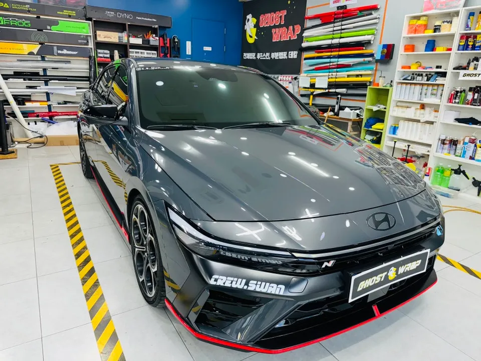 Hyundai Elantra Nのカーラッピング事例|費用目安・仕上がり 施工写真 1-1