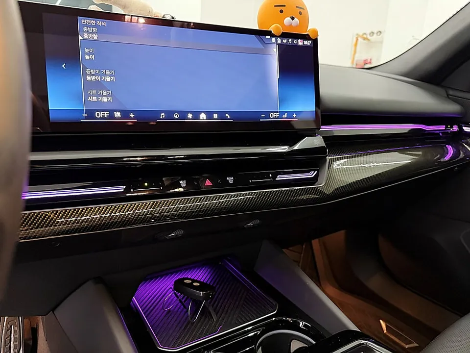 BMW 5 Series G60のカーラッピング事例|費用目安・仕上がり 施工写真 3-2