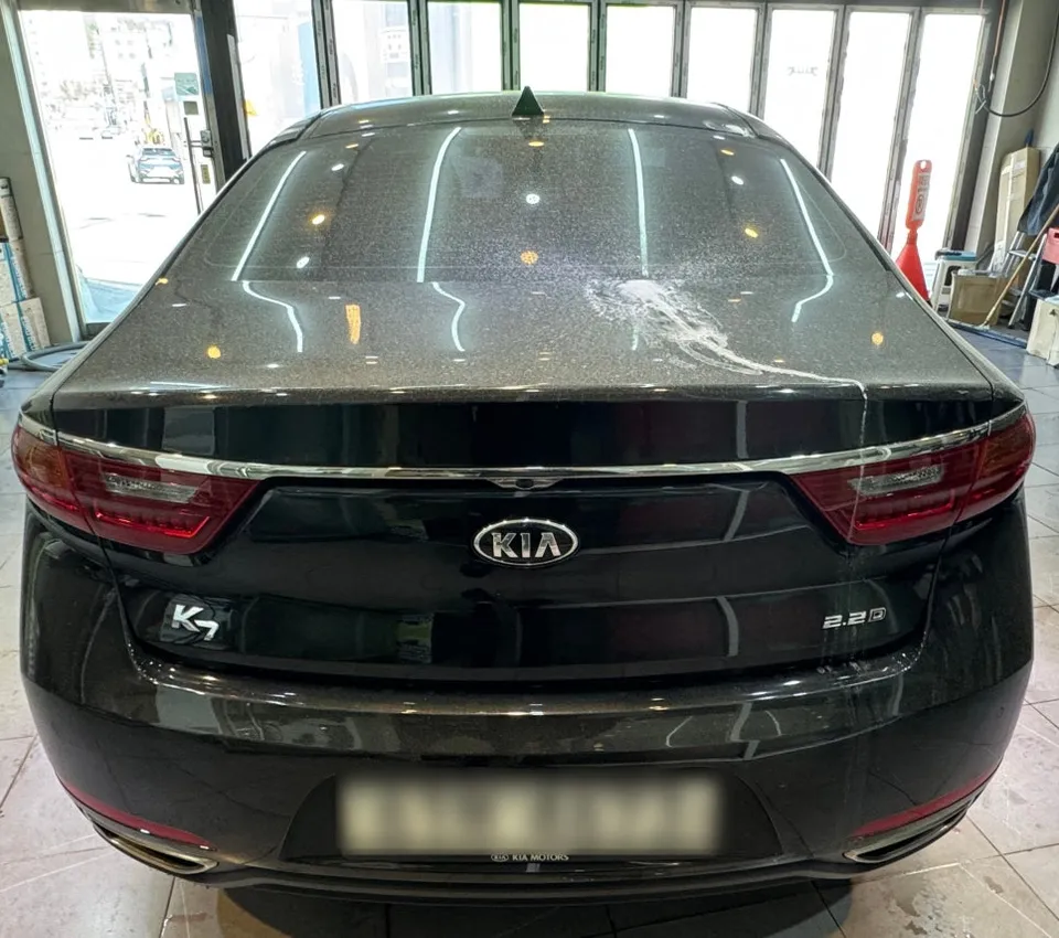 Kia K7 프리미어 paint correction installation result