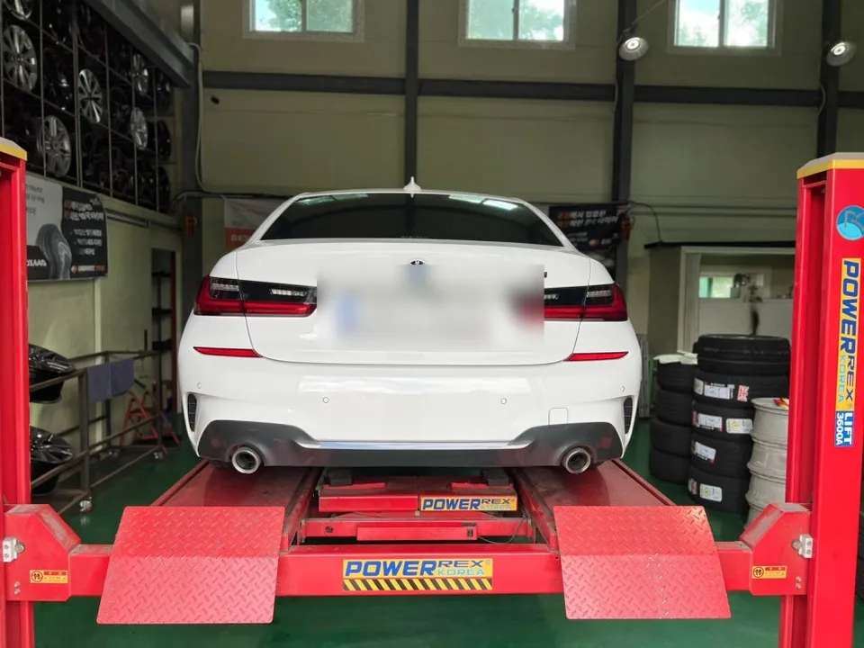 BMW 3 Series Wheel Repair Review - Matte Black Finish photo 2