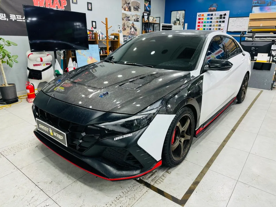 Hyundai Elantra Nのカーラッピング事例|費用目安・仕上がり 施工写真 3-1