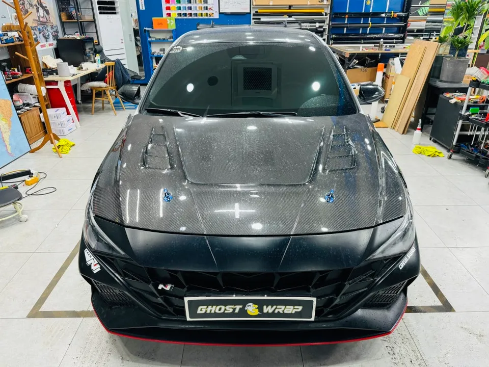 Hyundai Elantra Nのカーラッピング事例|費用目安・仕上がり 施工写真 4-1