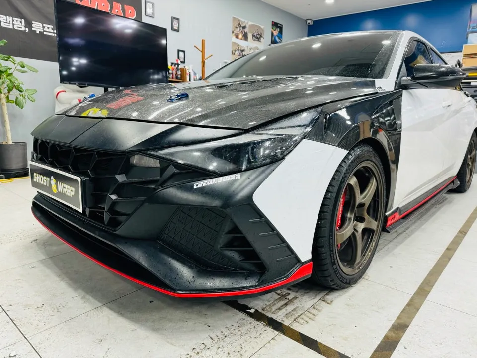 Hyundai Elantra Nのカーラッピング事例|費用目安・仕上がり 施工写真 1-2