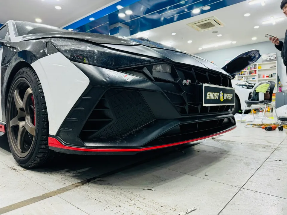 Hyundai Elantra Nのカーラッピング事例|費用目安・仕上がり 施工写真 2-2