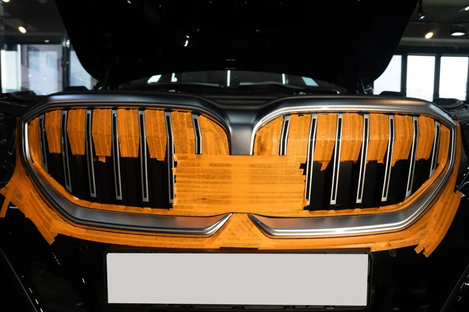 BMW 5 Series G60 カーラッピング事例|費用目安・仕上がり 施工写真 4-2