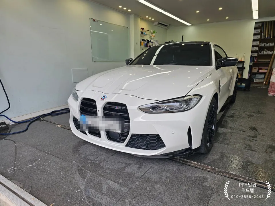 BMW M4のPPF施工事例 施工写真 1-1