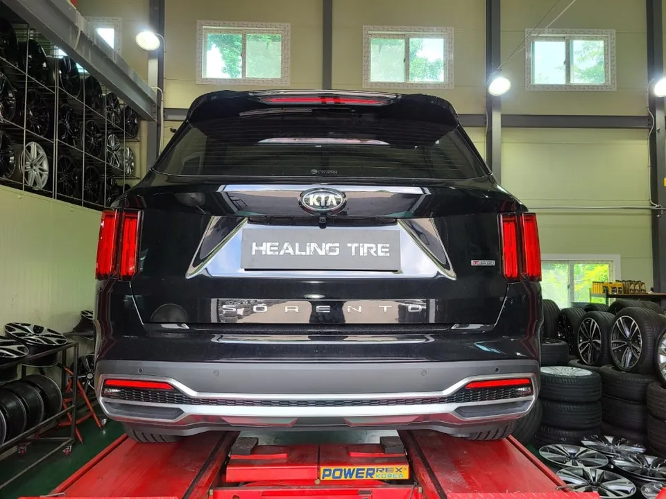 Kia Sorento wheel repair - Kia Sorento Wheel Repair Review — Curb Rash Repair Cost photo 3