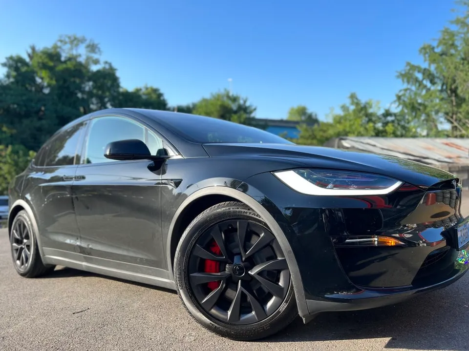 Tesla Model Xのホイールリペア・塗装事例 写真