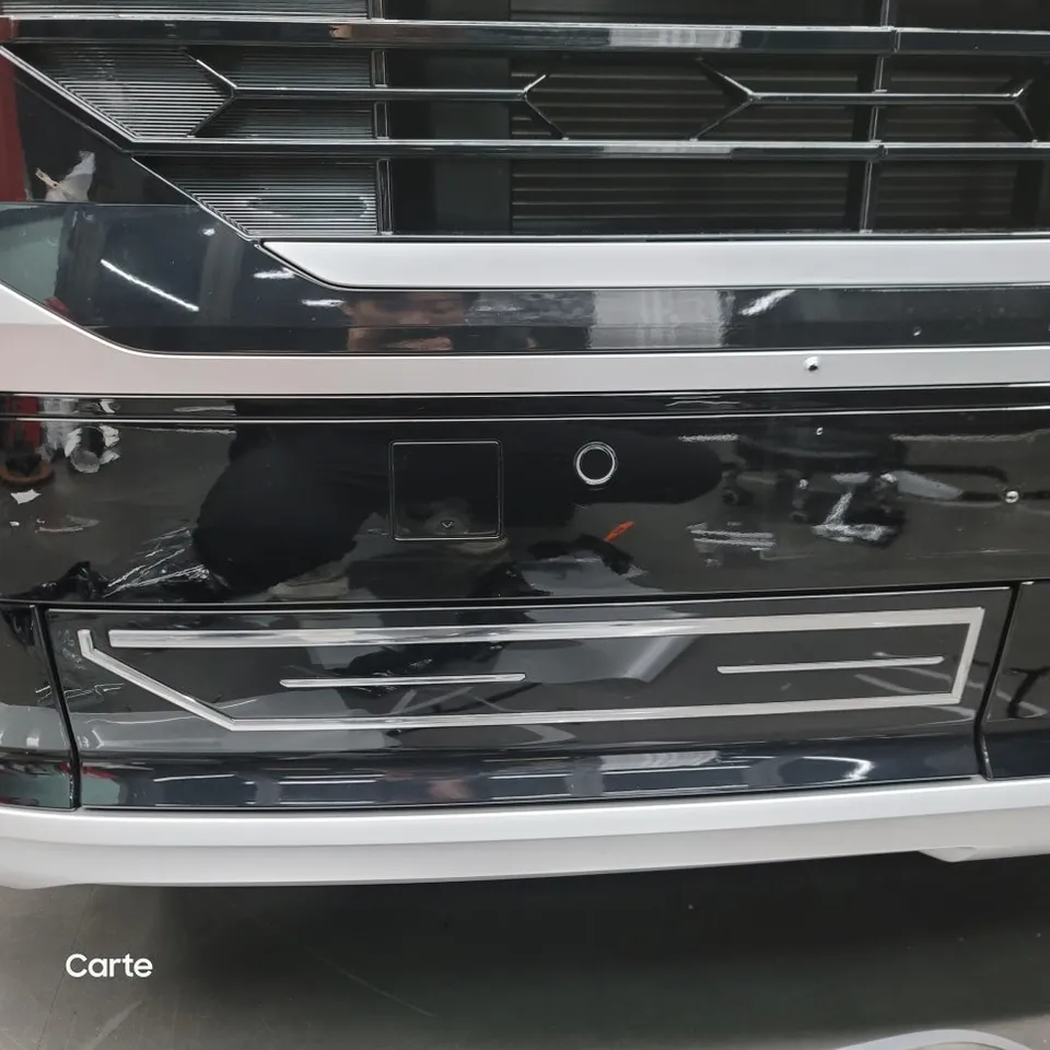 Hyundai Palisade LX3のカーラッピング事例｜クローム除去 施工写真 3-2