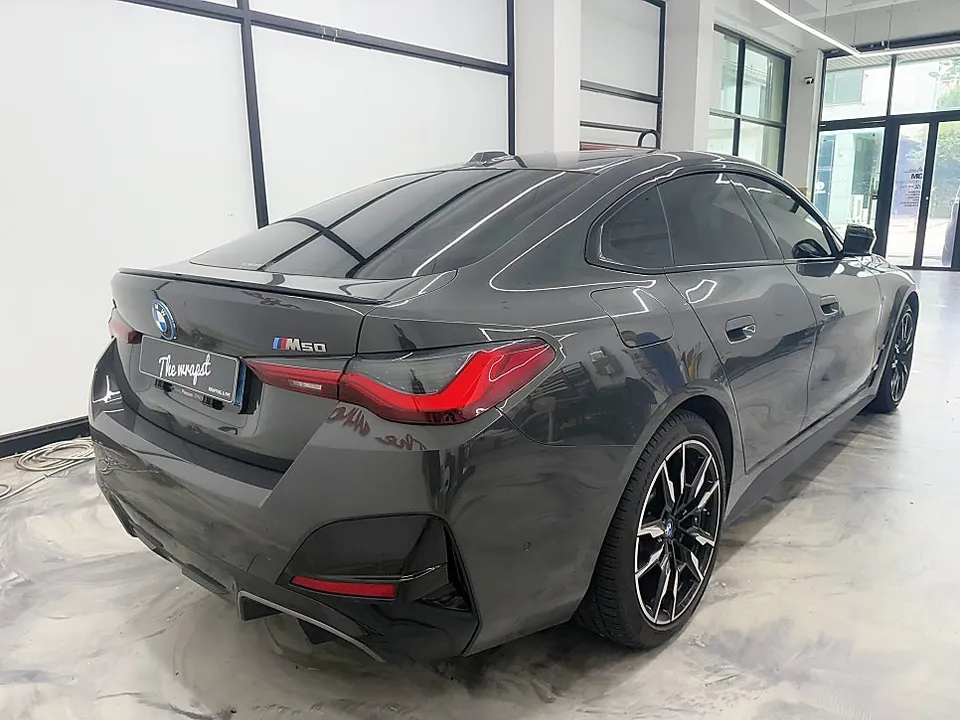 BMW i4 vinyl wrap - BMW i4 Vinyl Wrap Review: Matte Black Transformation photo 3