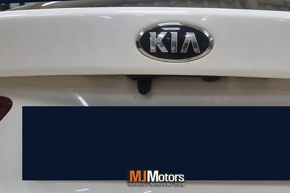 Kia K5 android head unit - Kia K5 Android Head Unit & Around View Installation photo 3