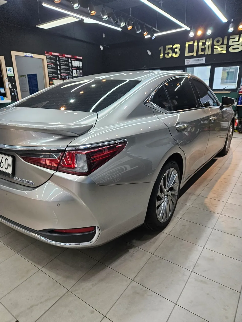 Lexus ES Interior Customization Review — Enhanced Comfort photo 2