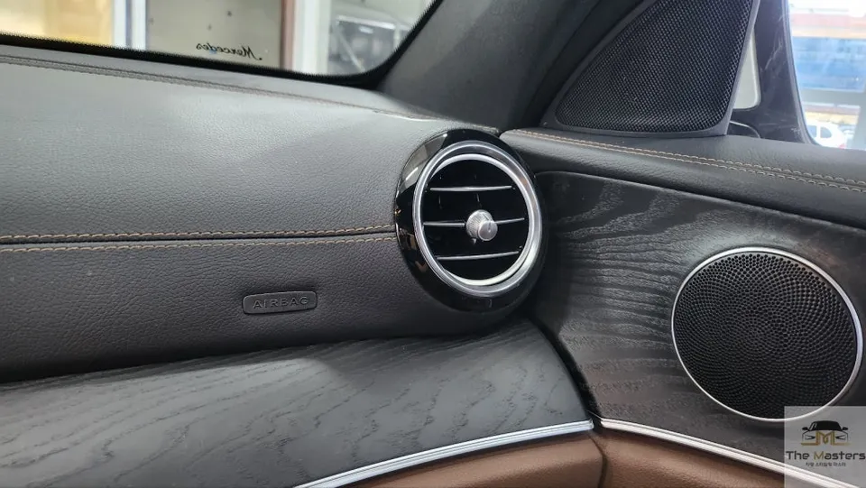 Mercedes-Benz E-Class W213 ambient lighting - Mercedes-Benz E-Class W213 Ambient Lighting Review photo 5