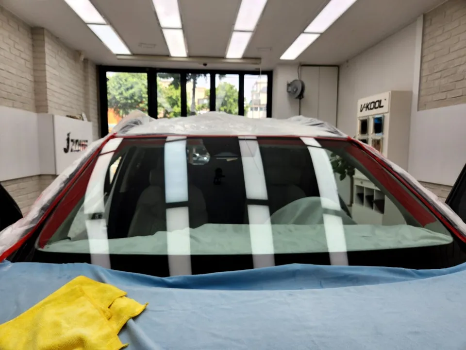 Kia Sportageのカーフィルム施工事例|費用目安・仕上がり 施工写真 1-3