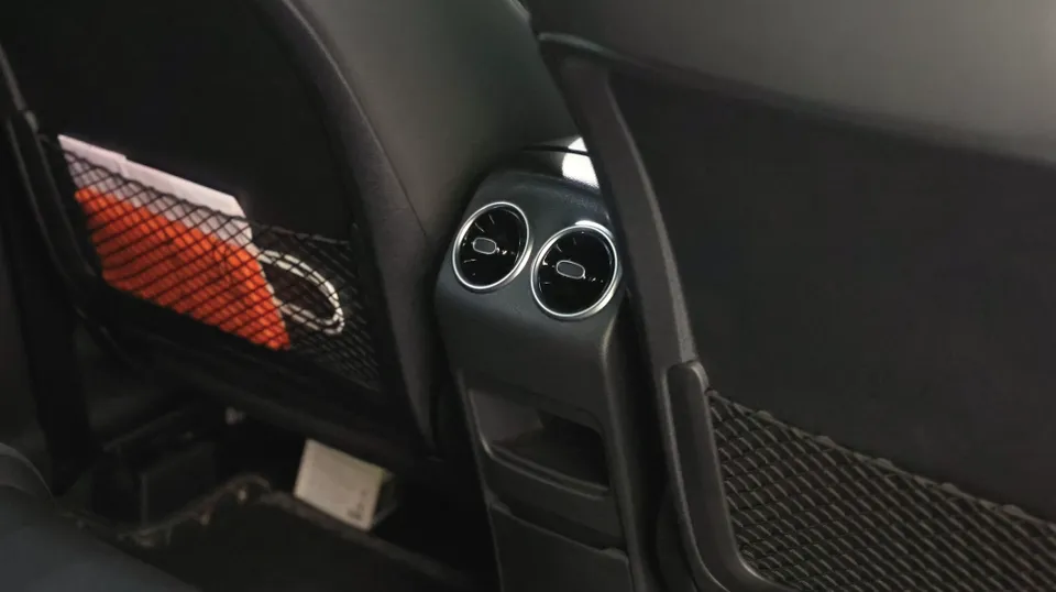 Mercedes-Benz GLB ambient lighting - Mercedes-Benz GLB Ambient Lighting Upgrade Review photo 3