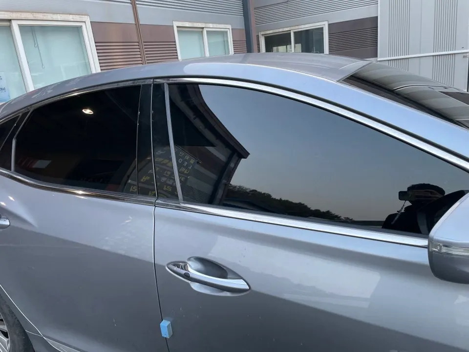 Hyundai Grandeur HGのカーフィルム施工事例｜費用目安・仕上がり 施工写真 3-2