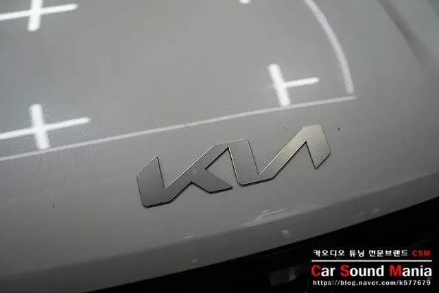 Kia Carnival KA4のカーオーディオ施工事例 写真