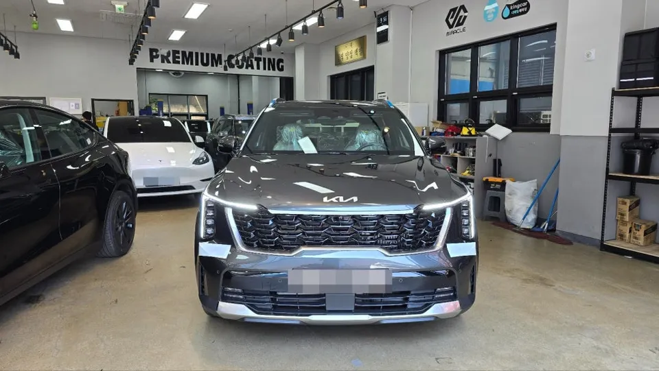 Kia Sorento Hybrid new car package - Kia Sorento Hybrid New Car Package Review — Flawless Delivery photo 3