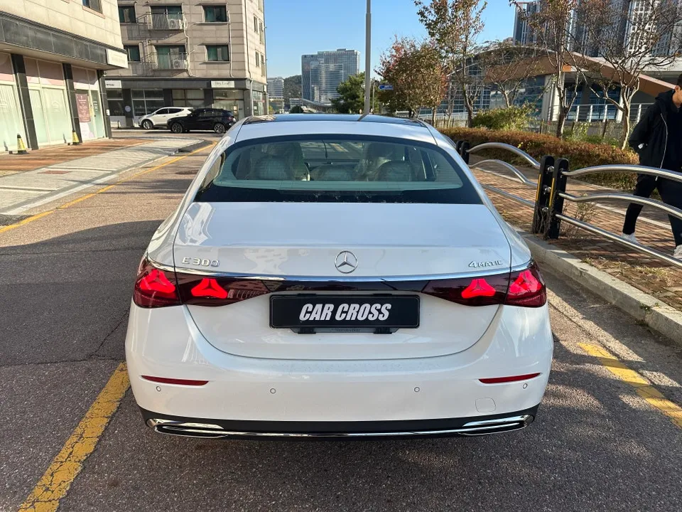 Mercedes-Benz E-Class new car package - Mercedes-Benz E-Class New Car Package Review: Cost & Results photo 3