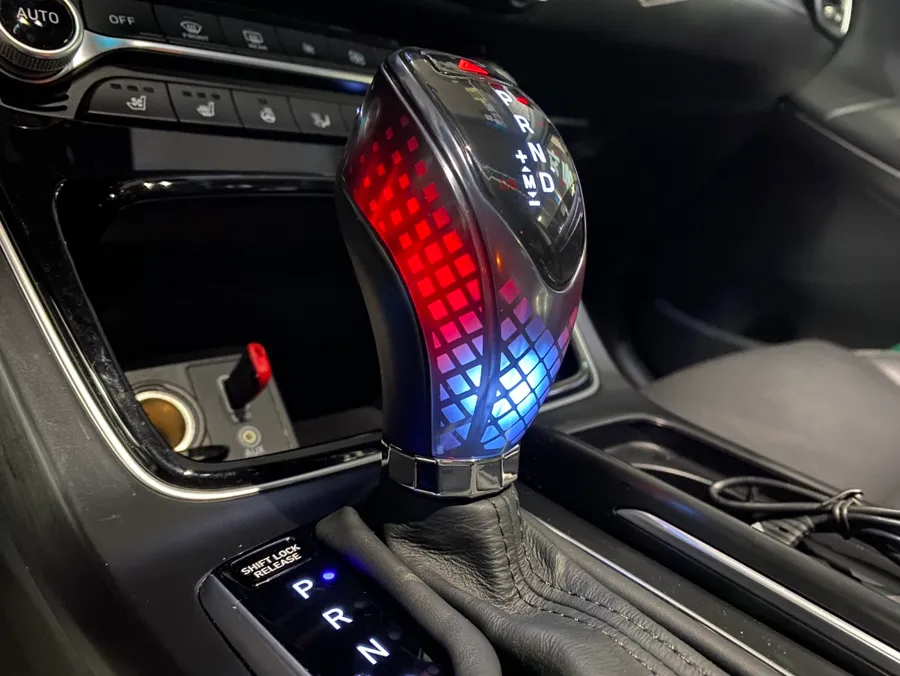 Hyundai Grandeur IG ambient lighting - Hyundai Grandeur IG Ambient Lighting Review — Cost & Results photo 3