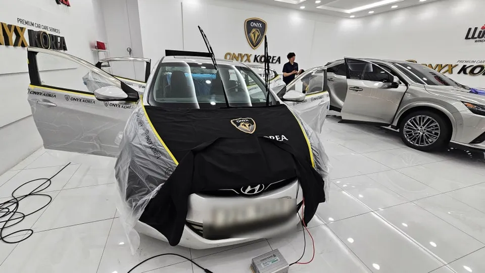 Hyundai Elantraのカーフィルム施工事例 施工写真 5